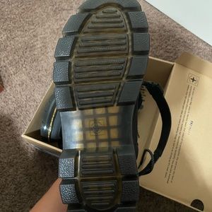 Dr. Martens Comb Tech